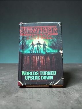 Zuru Mini Brands Books Stranger Things "Worlds Turned Upside Down" Hardcover